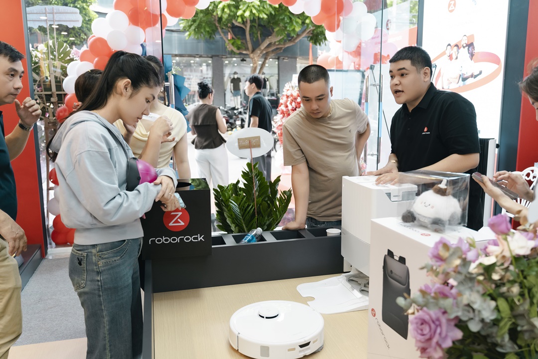 Qrevo 2 Pro ra mắt: Robot hút bụi lau nhà Roborock với chổi cạnh đảo chiều